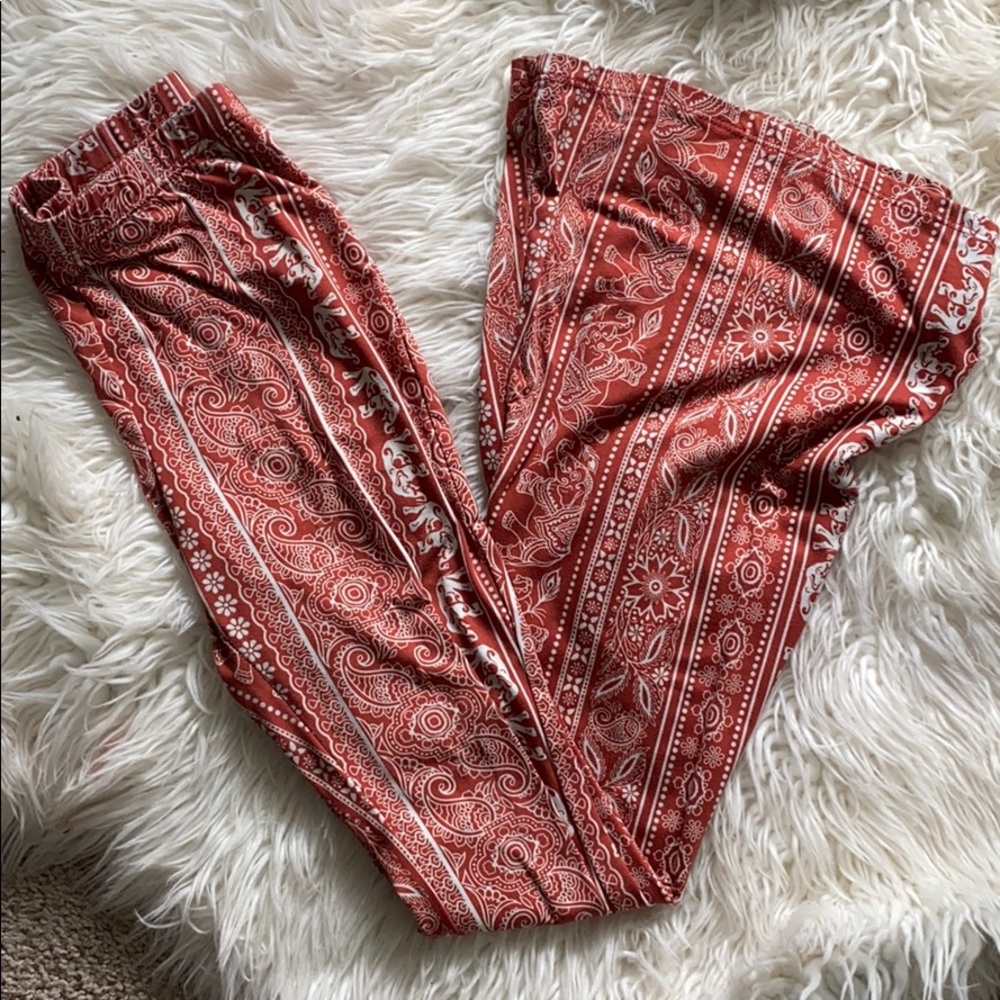 Wide leg stretchy pants